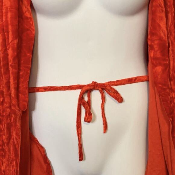 Vintage 70s Cherry Red Long Velour Robe Medium-Large Plush Estate Handmade Glam - Picture 6 of 8